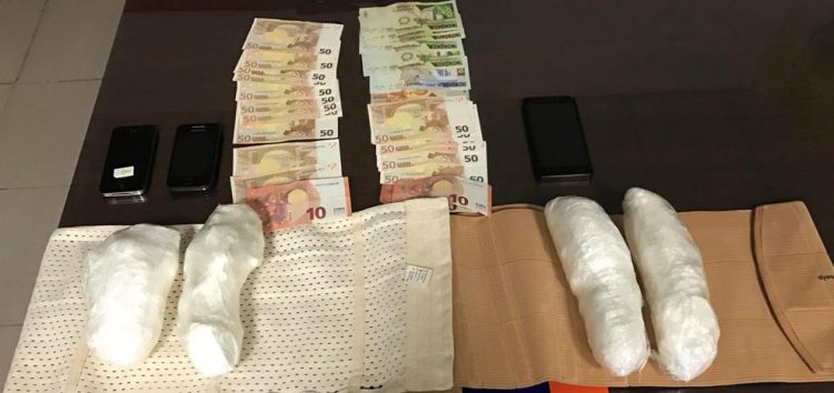 Σύλληψη δυο ατόμων στην Κρυσταλλοπηγή για εισαγωγή, κατοχή και μεταφορά 2,52 κιλών κοκαΐνης