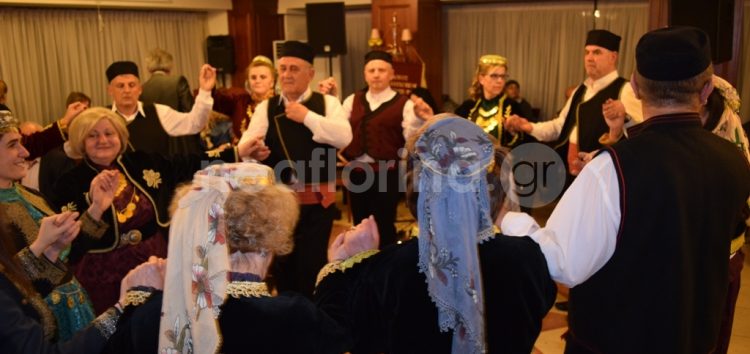 Ο αποκριάτικος χορός του Συλλόγου Κιουταχειωτών και Μικρασιατών Φλώρινας (video, pics)