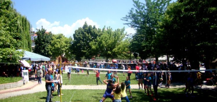 Βούλιαξε… από παιδιά το πάρκο του Φιλώτα στο τουρνουά mini volleyball του Αριστέα (video, pics)