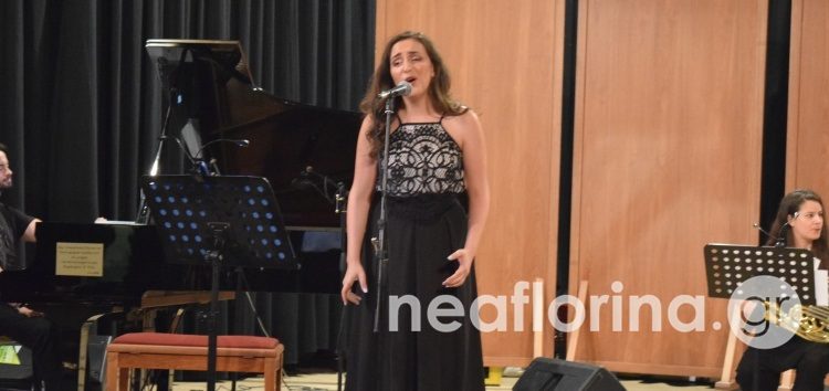 Η Δήμητρα Σελεμίδου επέστρεψε στη Φλώρινα και εντυπωσίασε με τη μουσική παράσταση «Συντεταγμένες» (video, pics)