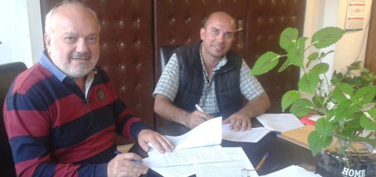Υπογραφή σύμβασης για κατασκευή περιφράξεων, συντηρήσεις και διαμορφώσεις κοιμητηρίων σε τοπικές κοινότητες του δήμου Αμυνταίου