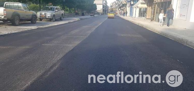 Ασφαλτοστρώνεται η οδός Καστρισιανάκη στη Φλώρινα (pics)