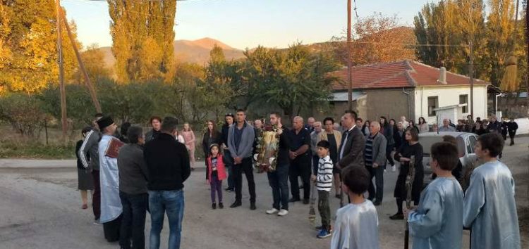 Τον Άγιο Δημήτριο γιορτάζουν στην τοπική κοινότητα Αχλάδας (pics)