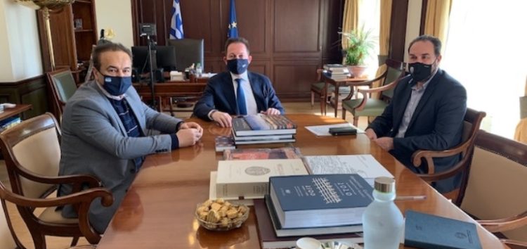 Συνάντηση του βουλευτή Γ. Αντωνιάδη και του δημάρχου Φλώρινας Β. Γιαννάκη με τον αναπληρωτή υπουργό Εσωτερικών Στ. Πέτσα