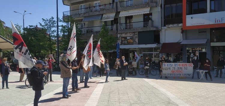 Η απεργιακή συγκέντρωση σωματείων και συλλόγων για την Εργατική Πρωτομαγιά στην κεντρική πλατεία της Φλώρινας (pics)