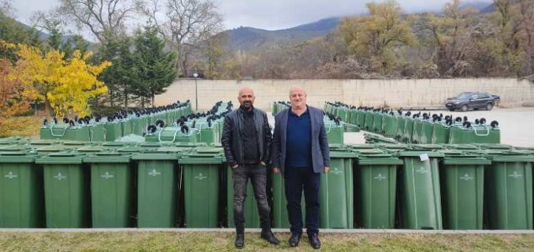 Νέοι κάδοι απορριμμάτων στον δήμο Πρεσπών