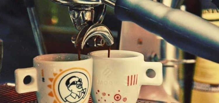 Un caffe ΜΟΑΚ prego… Έναν καφέ ΜΟΑΚ παρακαλώ!