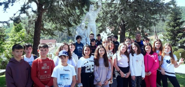 6ο δημοτικό σχολείο Φλώρινας: Τιμή στη Μέρα Μνήμης της Γενοκτονίας των Ελλήνων του Πόντου (pics)