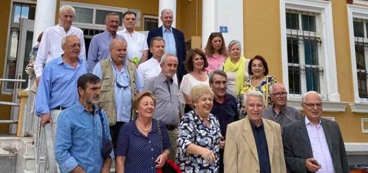 Συνάντηση παλαιών συμμαθητών και συμμαθητριών μετά από 57 χρόνια