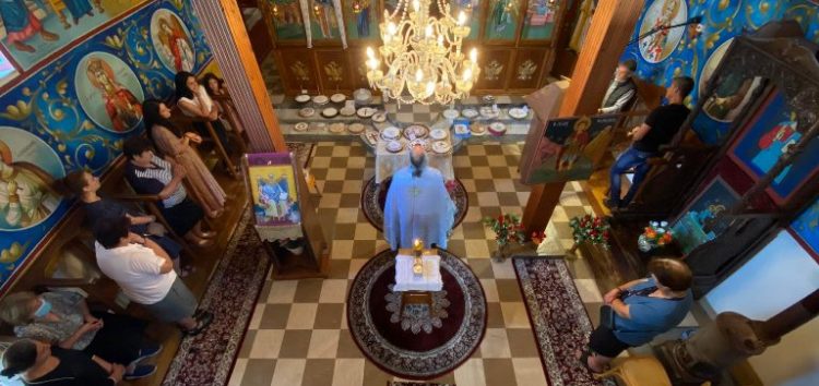 Πανηγυρικός εσπερινός του Αγίου Φανουρίου στον Ιερό Ναό Αγίου Χαραλάμπους Αχλάδας (video, pics)