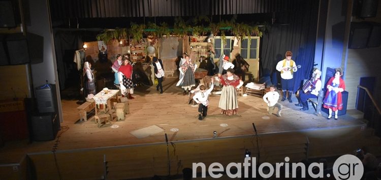 Επιτυχημένη η θεατρική παράσταση από το Κέντρο Νεότητας της Μητρόπολης (video, pics)