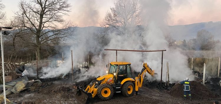 Πυρκαγιά σε αχυρώνα – αγροτική αποθήκη στην κοινότητα Νίκης