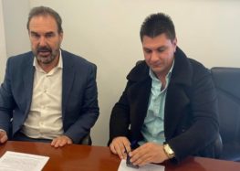 Υπογραφή σύμβασης του έργου «Αποκαταστάσεις – συντηρήσεις αθλητικών χώρων, αθλητικού εξοπλισμού, επισκευή σχολικών μονάδων και κατασκευή ραμπών και χώρων υγιεινής για την πρόσβαση και την εξυπηρέτηση ΑΜΕΑ σε σχολικές μονάδες»