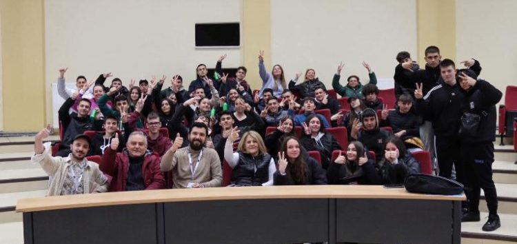 Μαθητές του 2ου ΓΕΛ Φλώρινας επισκέφτηκαν Εκπαιδευτικό Κέντρο Ανανεώσιμων Πηγών Ενέργειας στον Φιλώτα (pics)