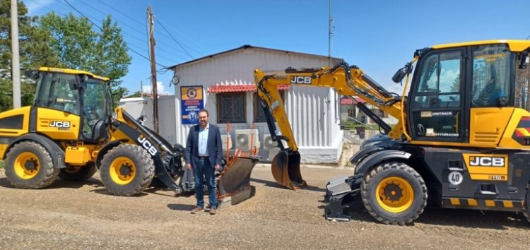 Δύο νέα μηχανήματα έργου παρέλαβε ο Δήμος Φλώρινας (pics)