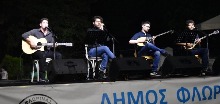 Λαϊκορεμπέτικο γλέντι με τον Αλκιβιάδη Μαγγόνα στο Πολιτιστικό Καλοκαίρι Δήμου Φλώρινας (video, pics)