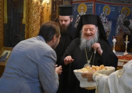 Στην τελευταία Θεία Λειτουργία του Μητροπολίτη κ.κ. Θεοκλήτου παρέστη ο υποψήφιος Δήμαρχος Φλώρινας κ. Βασίλης Γιαννάκης