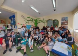 Οι μαθητές/τριες του 1ου Γυμνασίου Φλώρινας συνάντησαν 16 νέες και νέους Ιρλανδούς στον ΟΕΝΕΦ