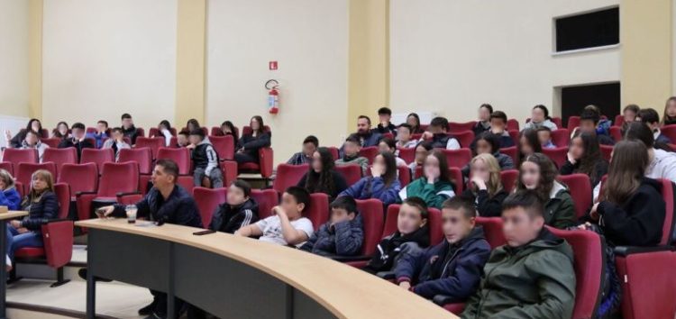 Το Γυμνάσιο Λεχόβου και το Γυμνάσιο Αετού στο Εκπαιδευτικό Κέντρο ΑΠΕ στον Φιλώτα