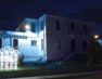 Ο Δήμος Αμυνταίου φωταγώγησε μπλε το εμβληματικό κτίριο του Α’ Δημοτικού, για την Παγκόσμια Ημέρα Ευχής